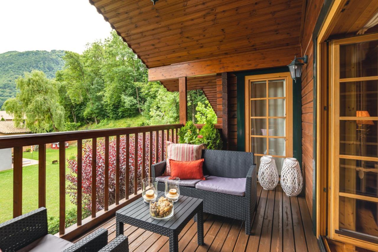 Espectacular Apartamento De Madera Frente Al Rio Ter - Camprodon Eksteriør billede